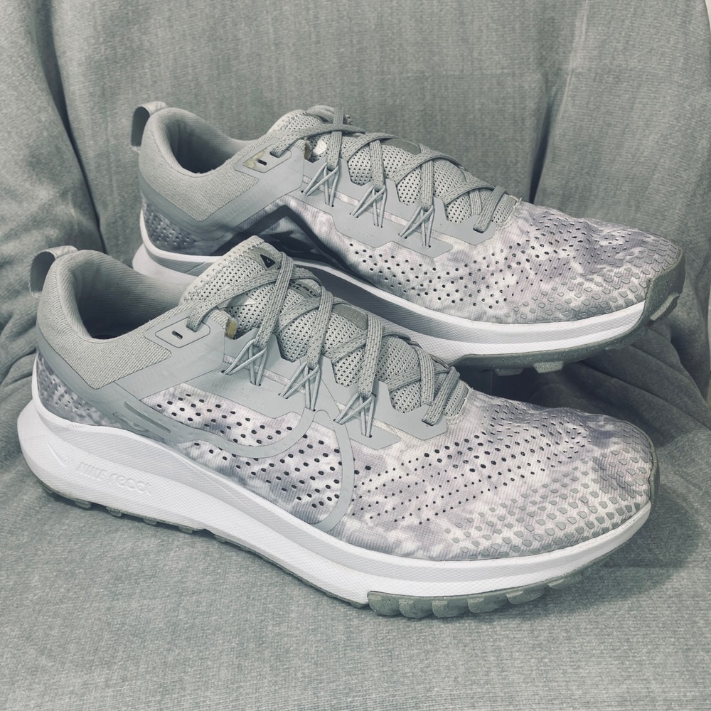 Nike Pegasus Trail 4 Men Size 15 Grey Running Shoes FB5058-900